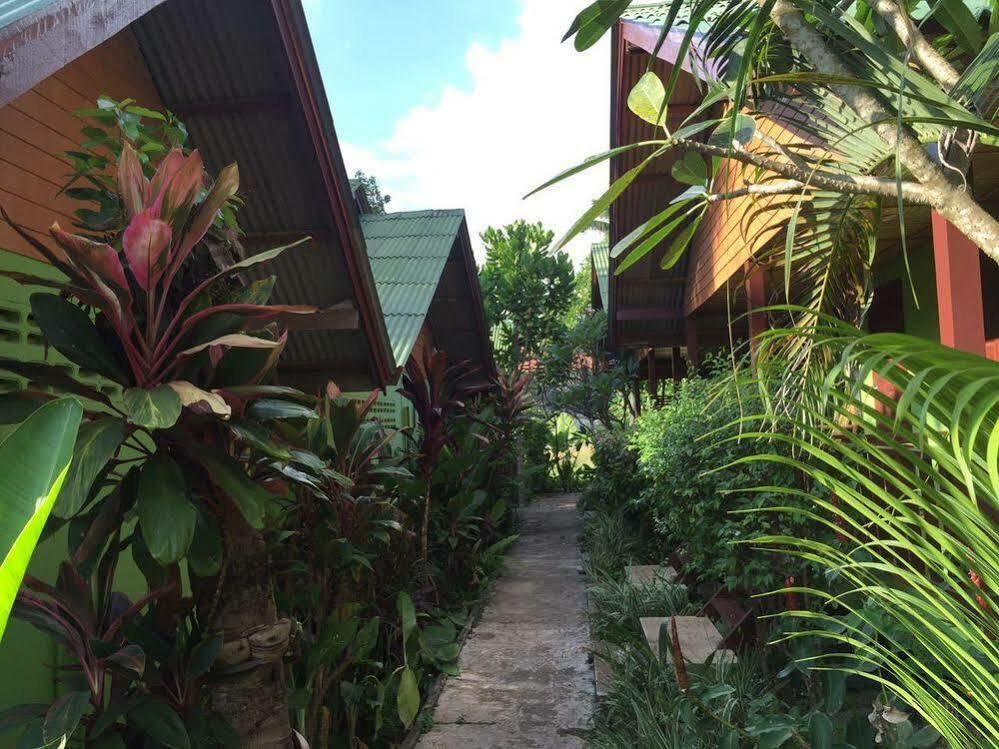 Lanta Sabai Hotel & Bungalows Koh Lanta Exterior photo